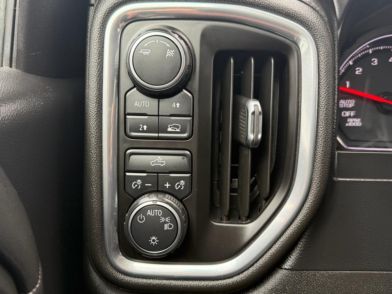 Chevrolet Silverado 1500 4WD Crew Cab 147" LT 2019