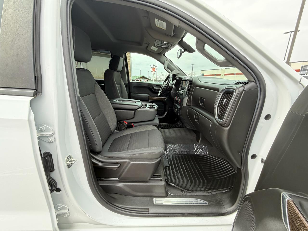 Chevrolet Silverado 1500 4WD Crew Cab 147" LT 2019