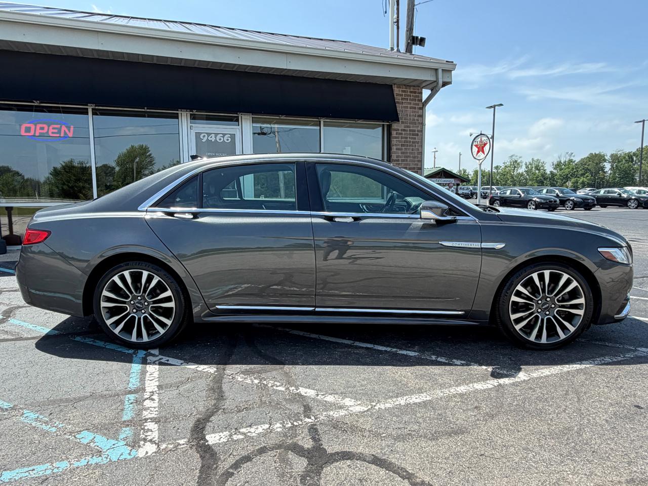Lincoln Continental Select AWD 2019