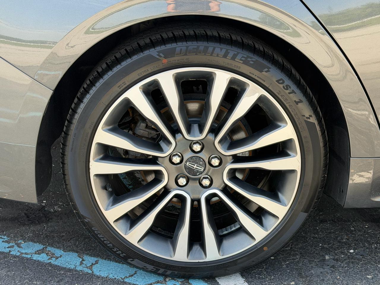 Lincoln Continental Select AWD 2019