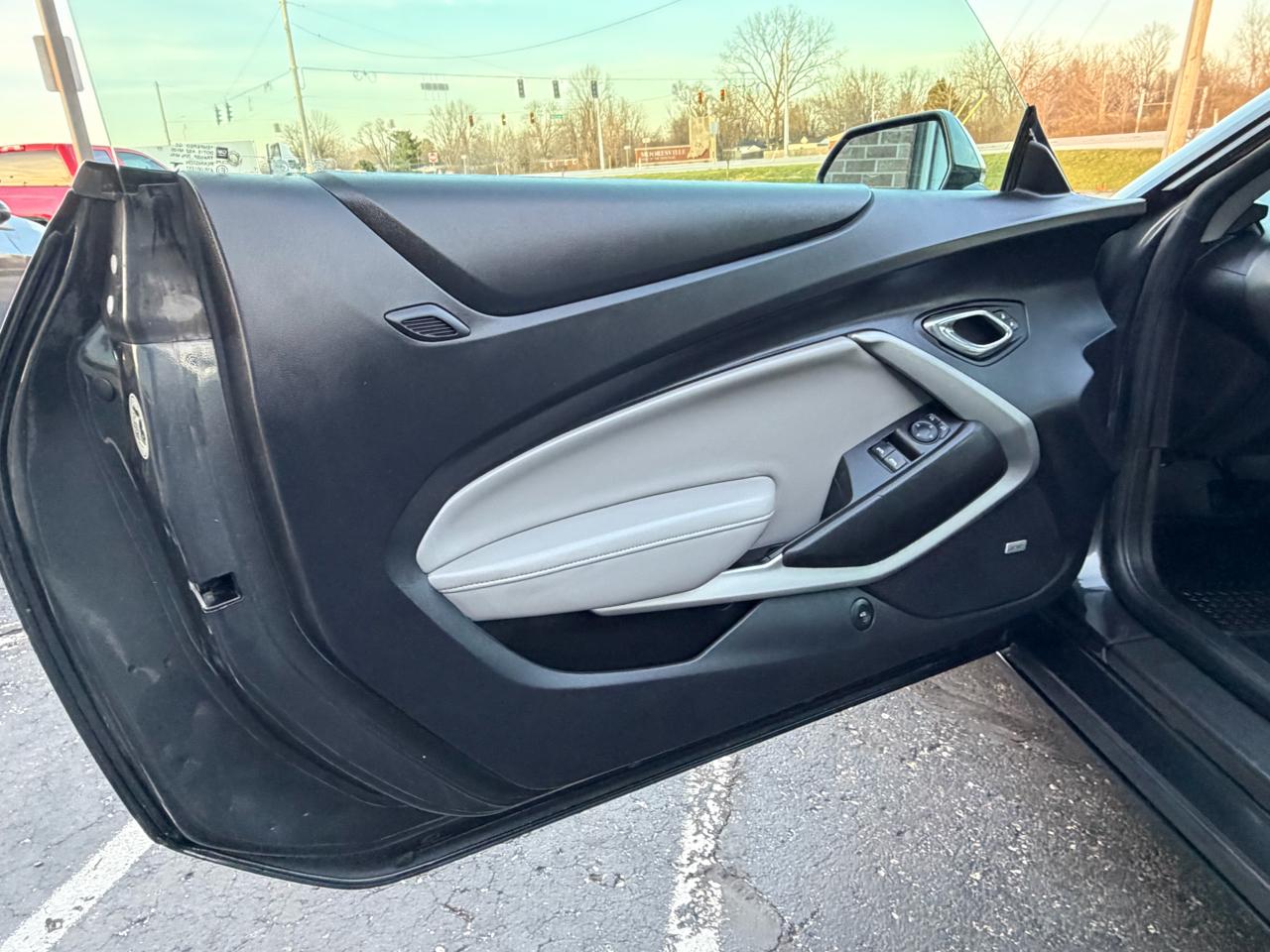 Chevrolet Camaro 2dr Cpe 1LT 2016