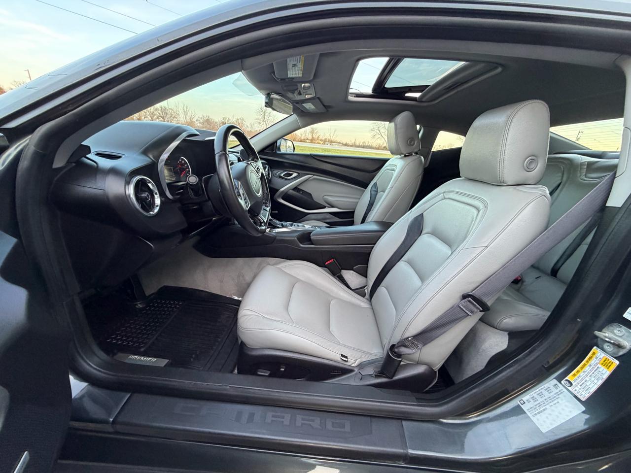 Chevrolet Camaro 2dr Cpe 1LT 2016