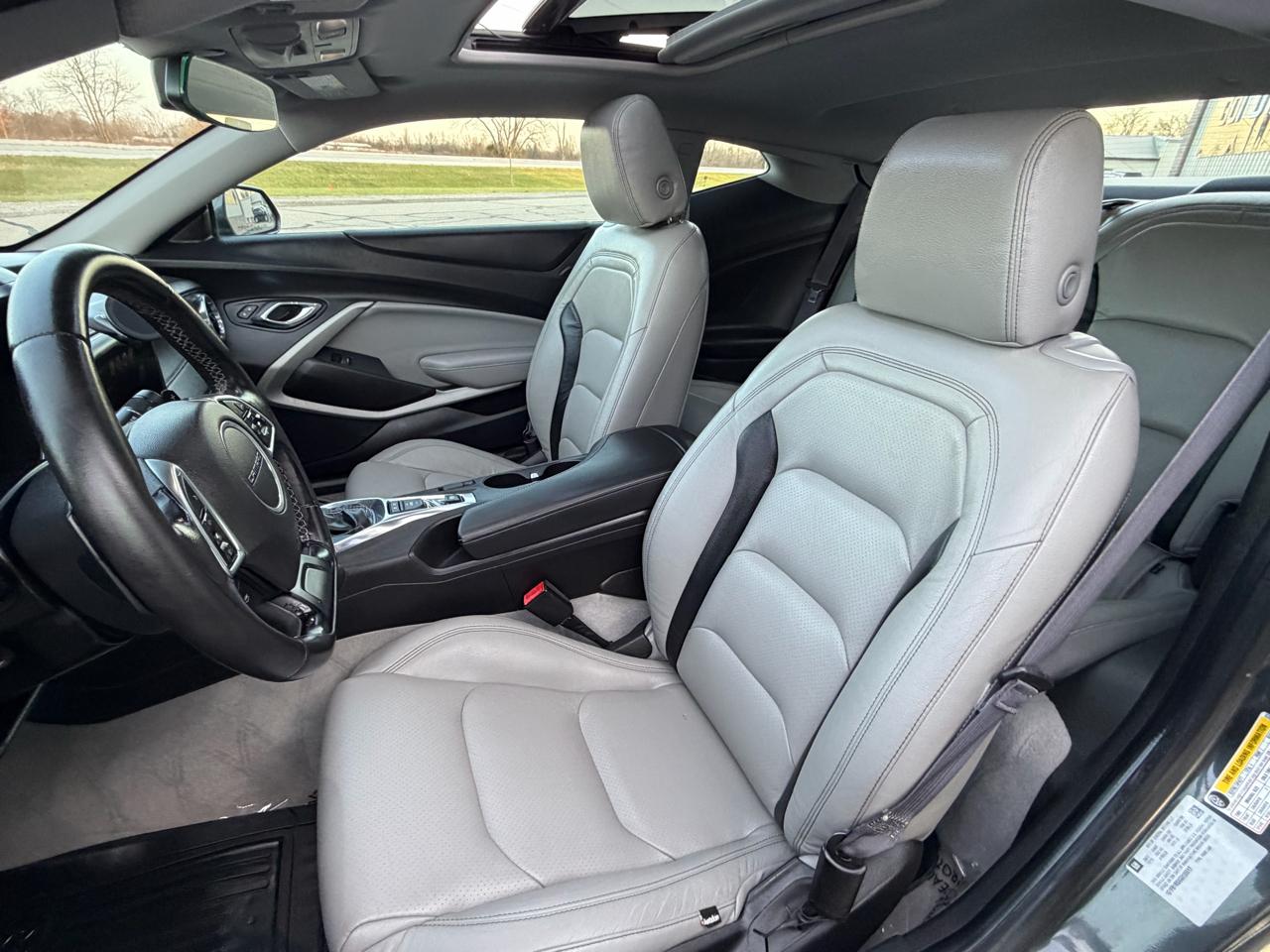 Chevrolet Camaro 2dr Cpe 1LT 2016