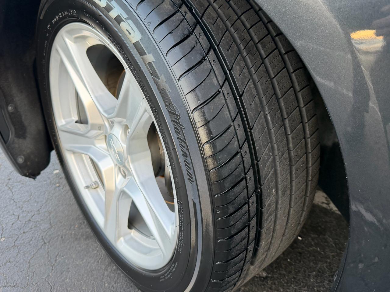 Chevrolet Camaro 2dr Cpe 1LT 2016