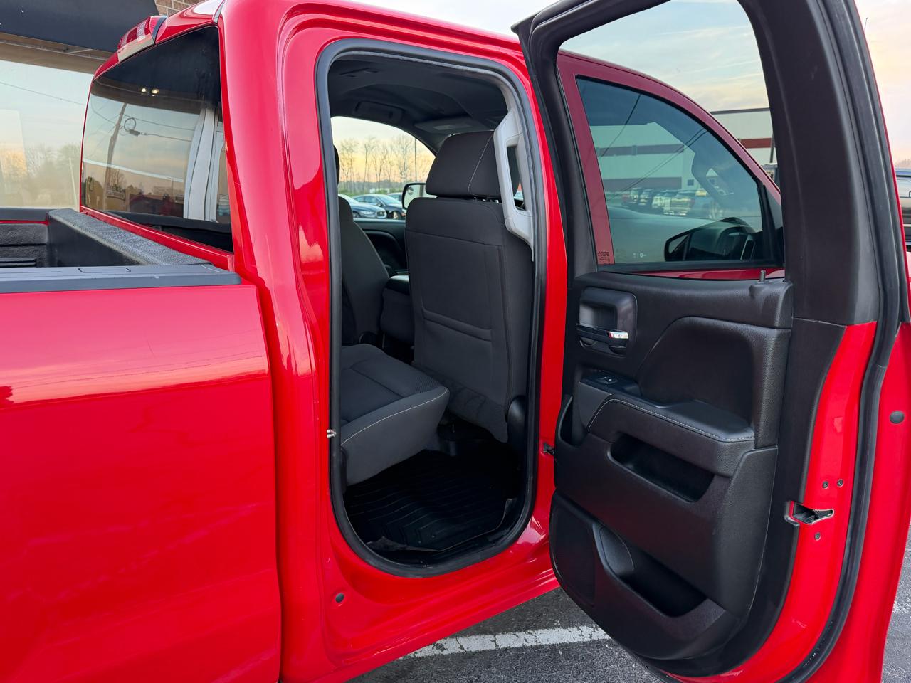 Chevrolet Silverado 1500 4WD Double Cab 143.5" LT w/1LT 2018