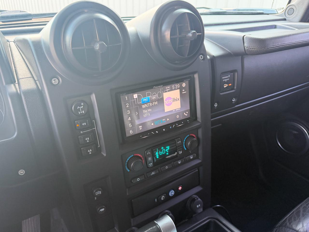 HUMMER H2 4dr Wgn 4WD SUV 2006