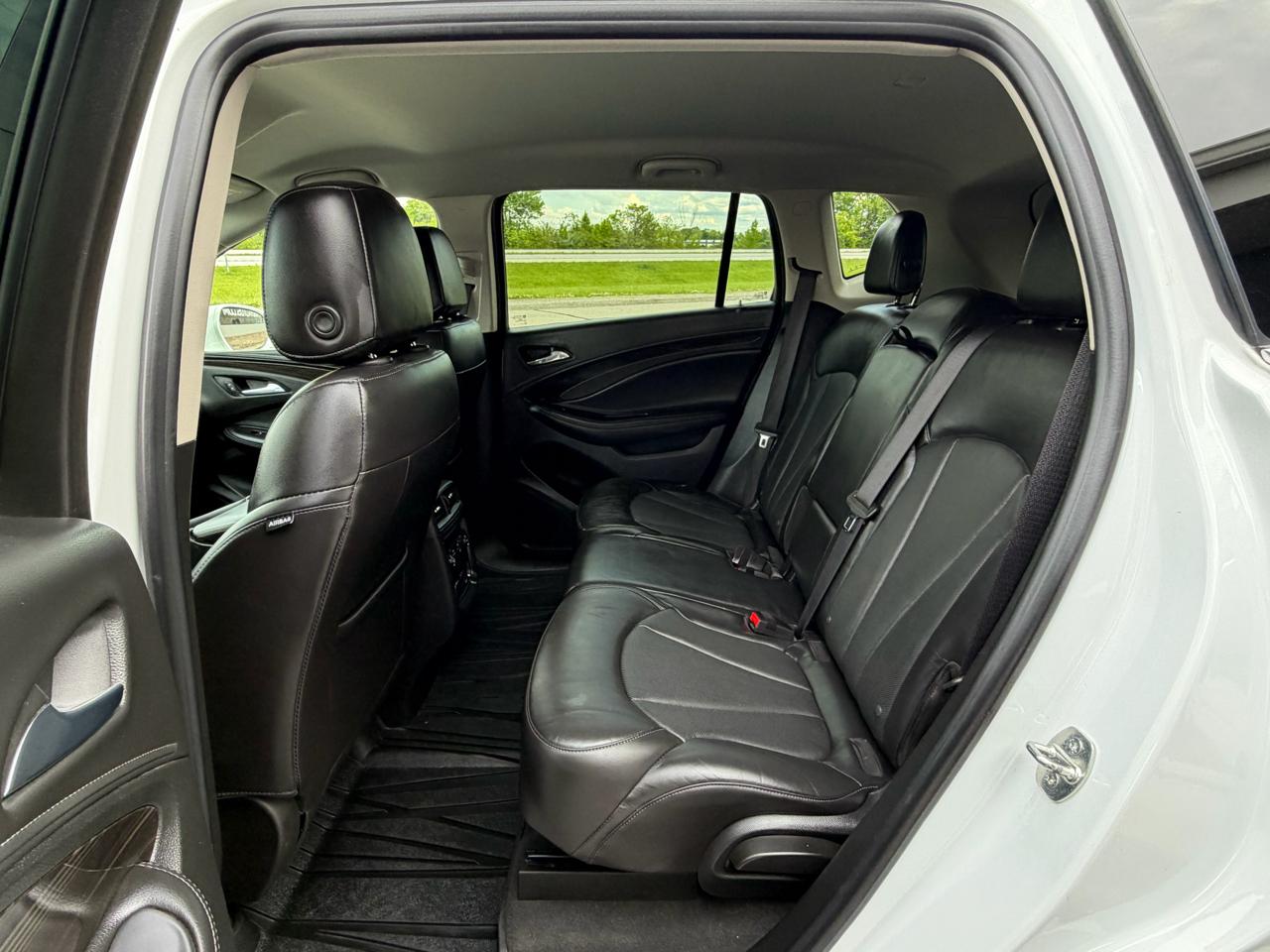 Buick Envision FWD 4dr Essence 2019