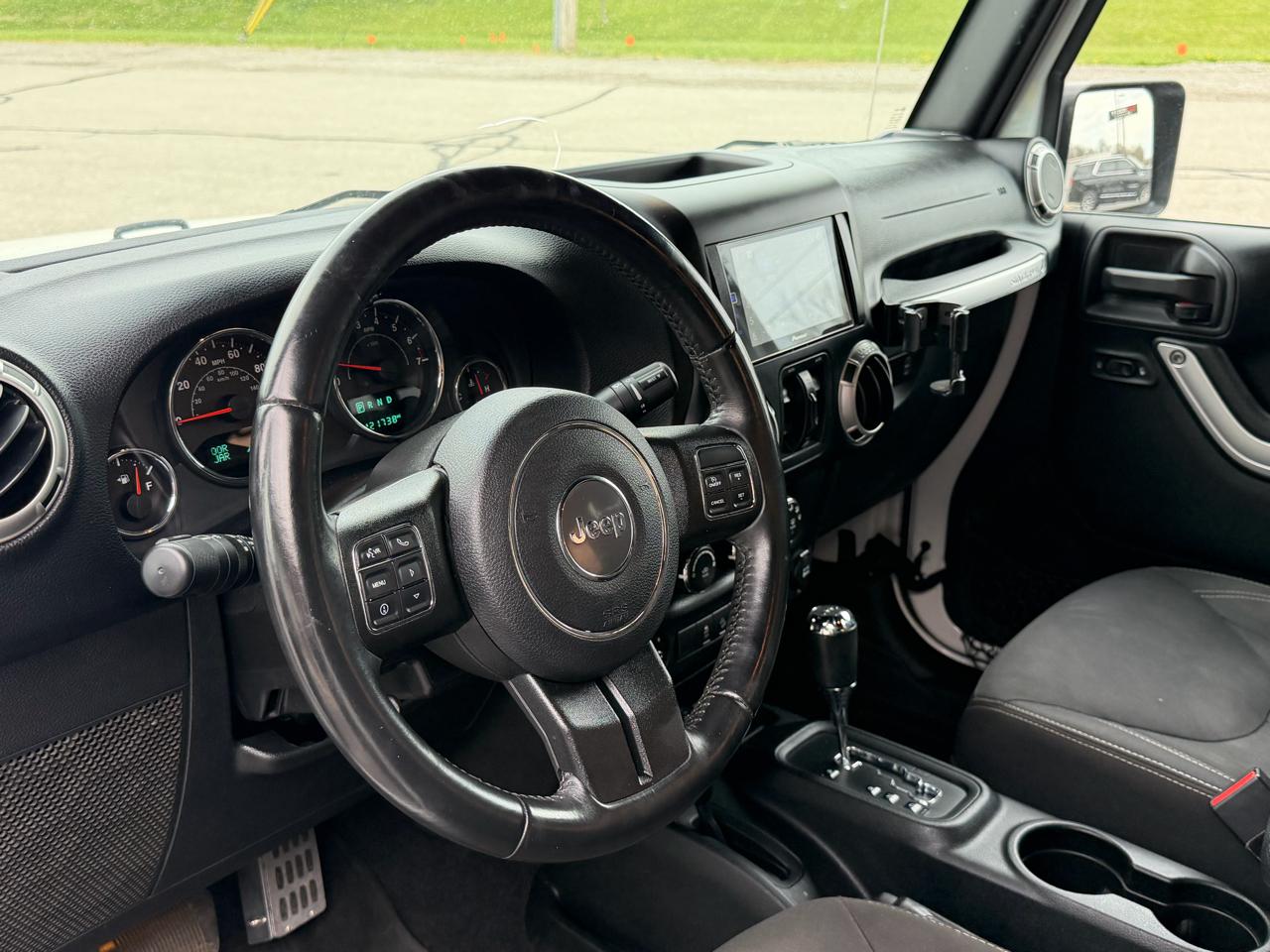 Jeep Wrangler Unlimited 4WD 4dr Sahara 2016