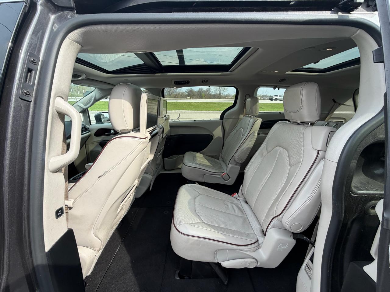 Chrysler Pacifica Limited FWD 2017