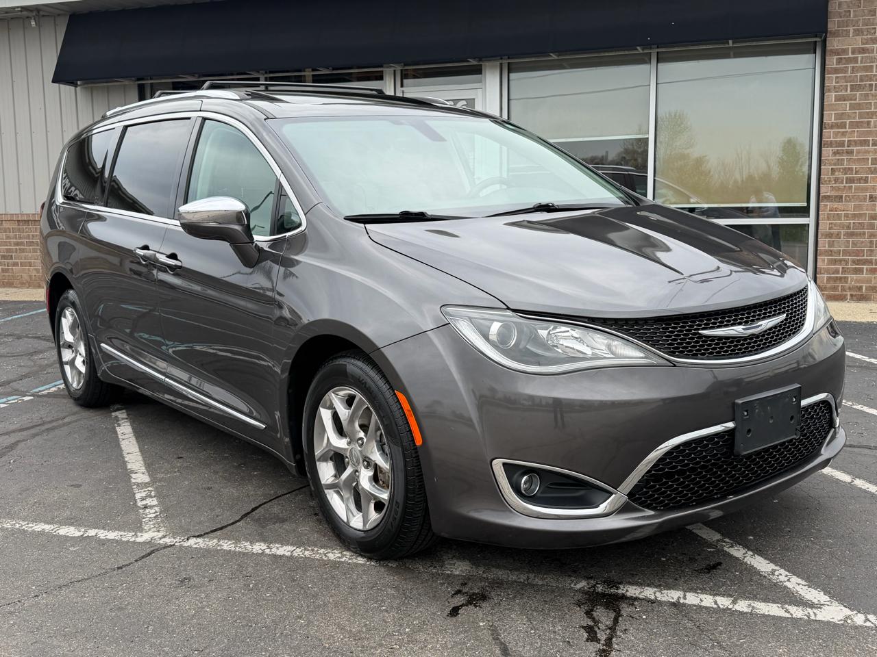 Chrysler Pacifica Limited FWD 2017