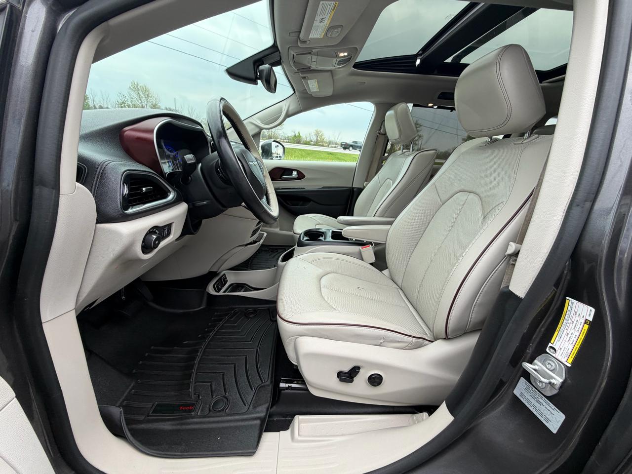 Chrysler Pacifica Limited FWD 2017