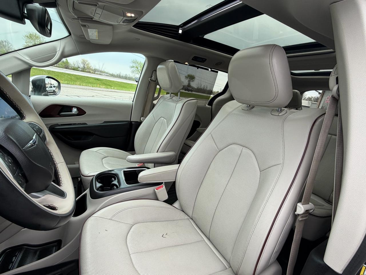 Chrysler Pacifica Limited FWD 2017