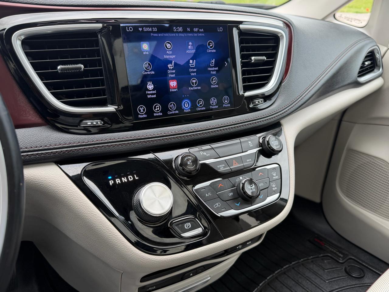 Chrysler Pacifica Limited FWD 2017