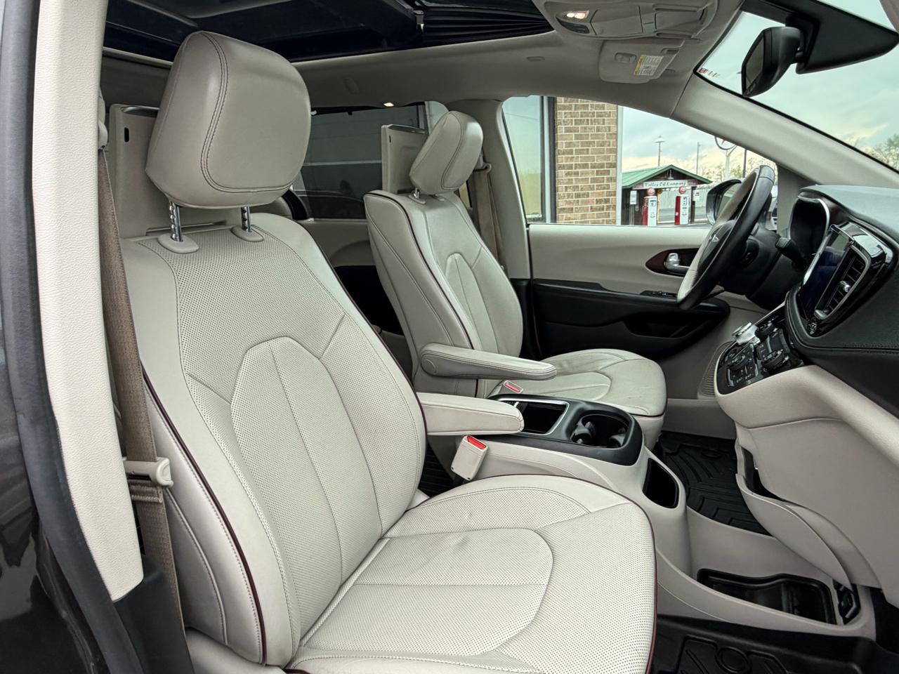 Chrysler Pacifica Limited FWD 2017