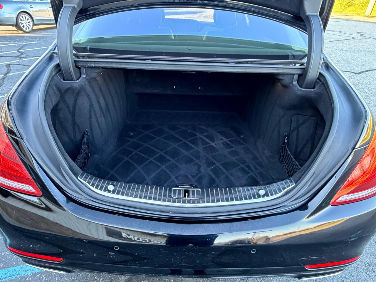 Mercedes-Benz S-Class 4dr Sdn S 550 4MATIC 2014