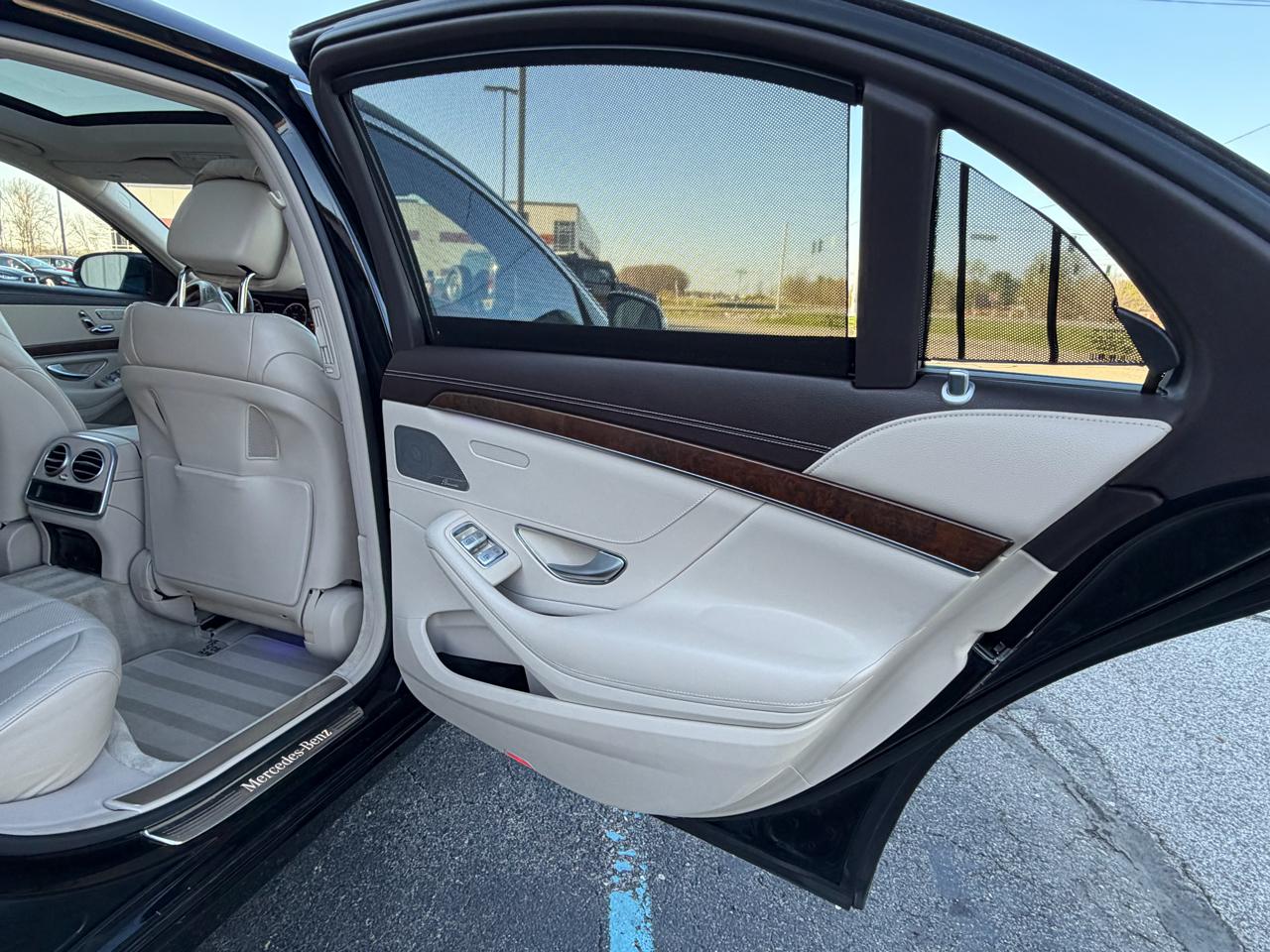 Mercedes-Benz S-Class 4dr Sdn S 550 4MATIC 2014