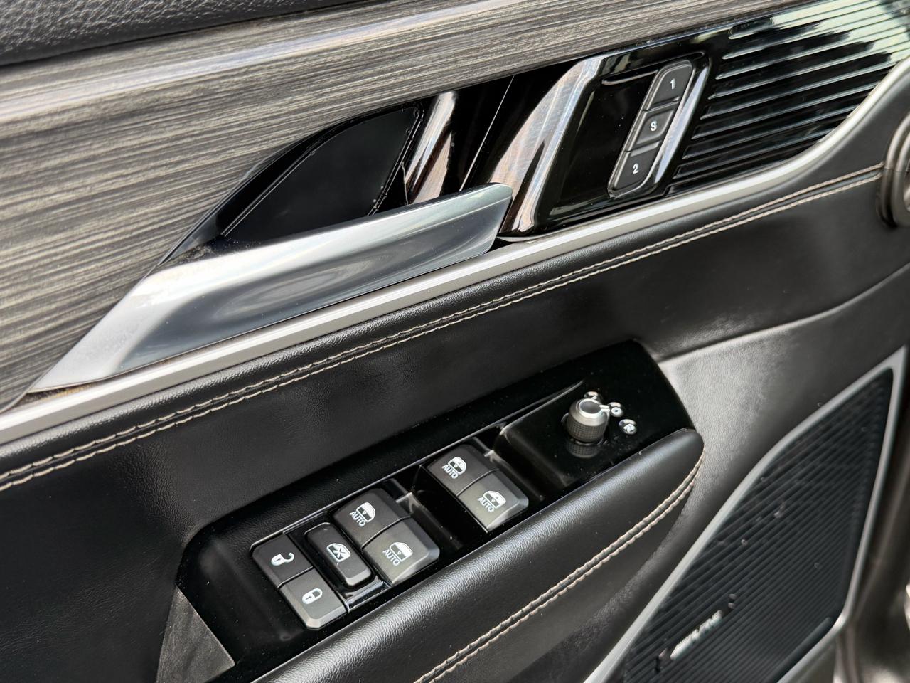 Jeep Wagoneer Series II 4x4 2022