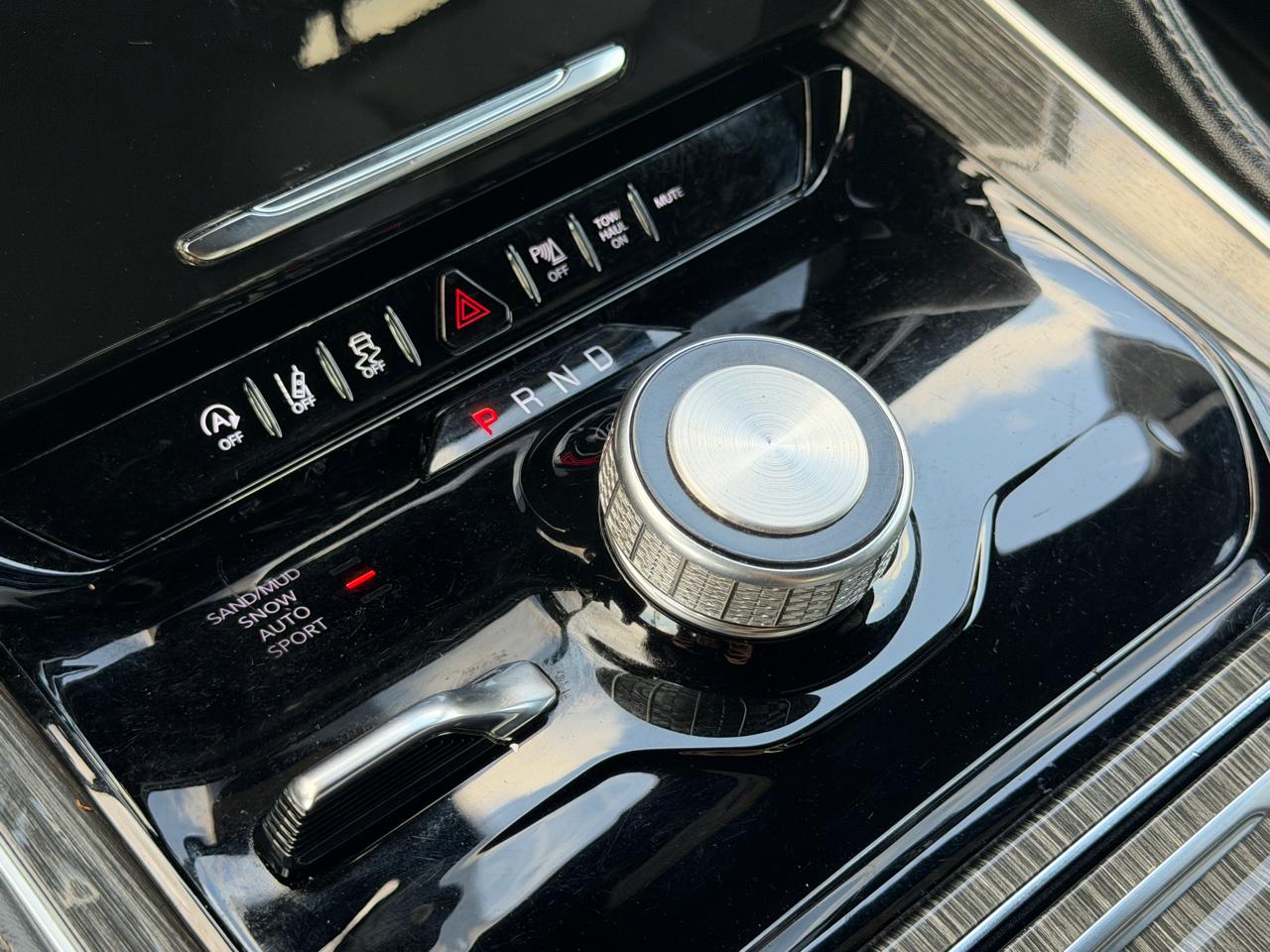 Jeep Wagoneer Series II 4x4 2022