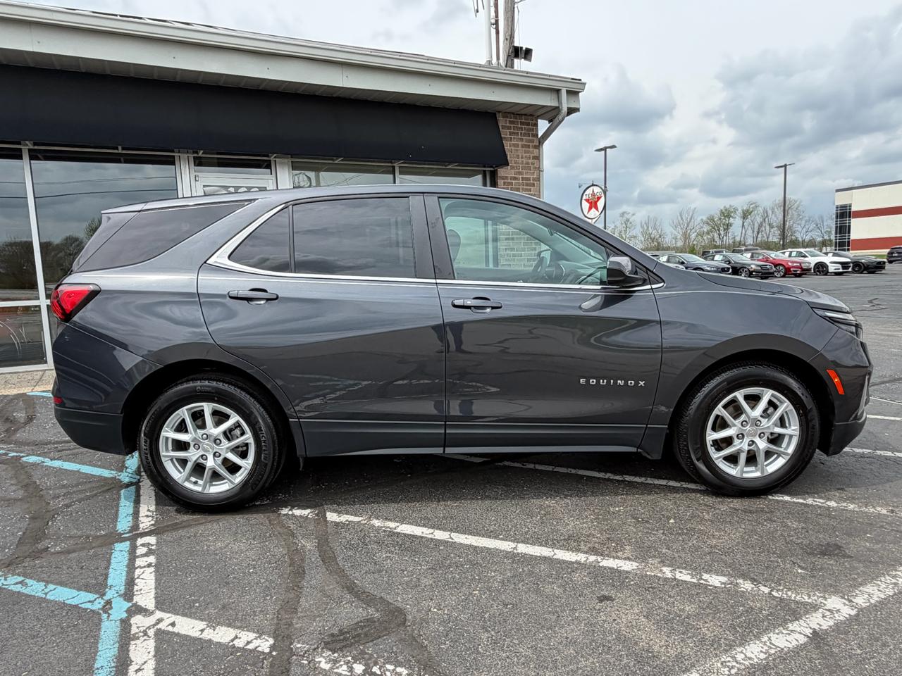 Chevrolet Equinox FWD 4dr LT w/1LT 2023