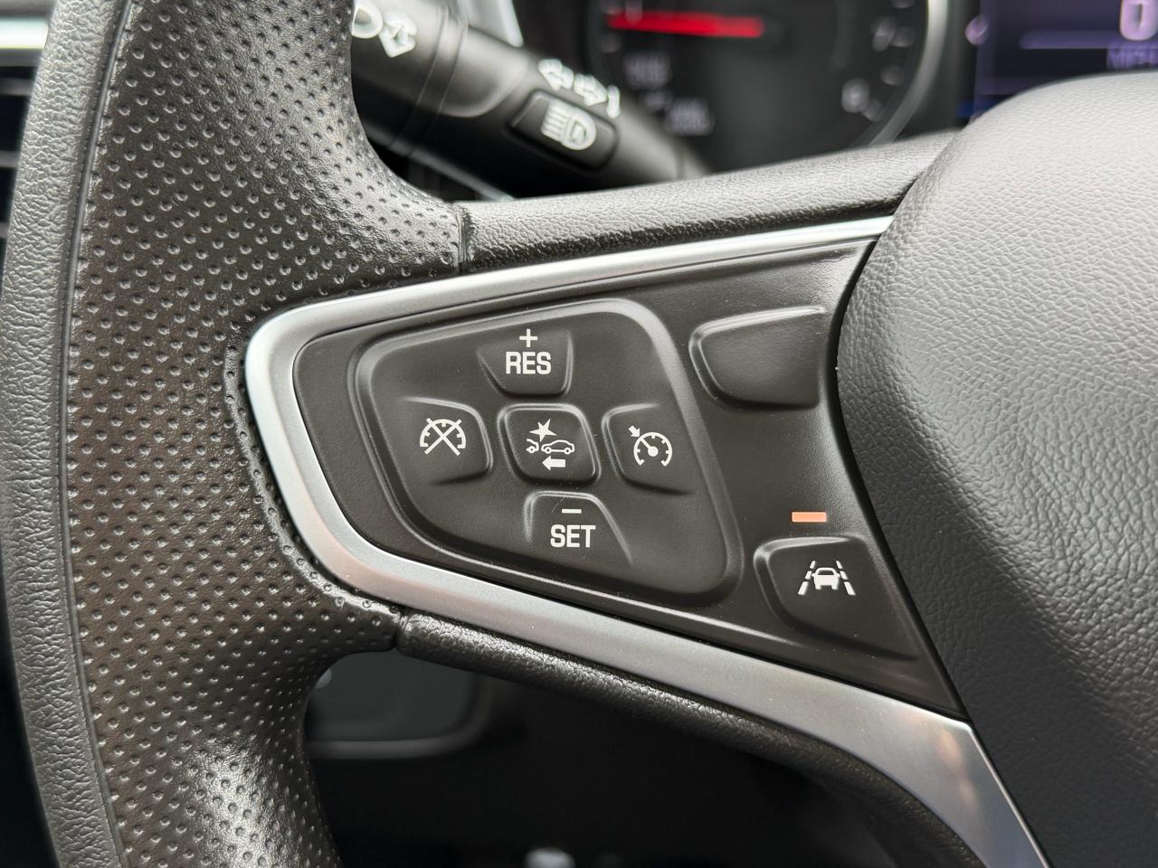 Chevrolet Equinox FWD 4dr LT w/1LT 2023