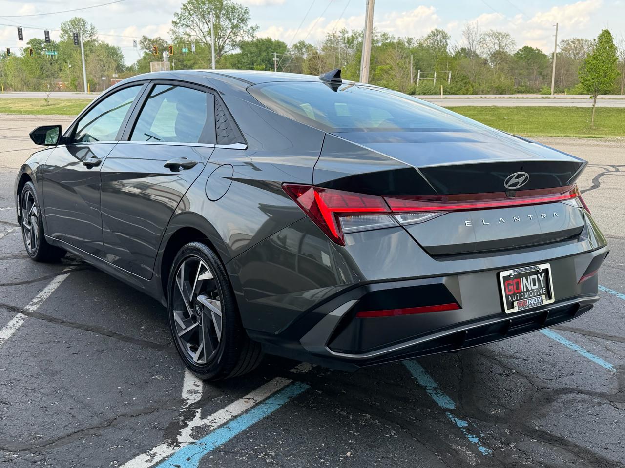 Hyundai Elantra SEL Convenience IVT 2025