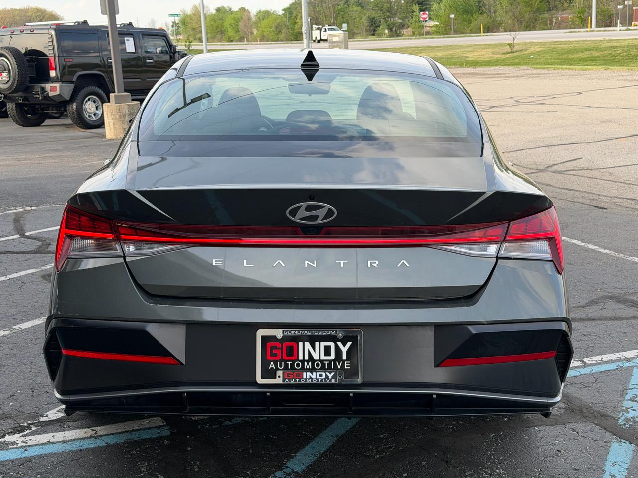 Hyundai Elantra SEL Convenience IVT 2025