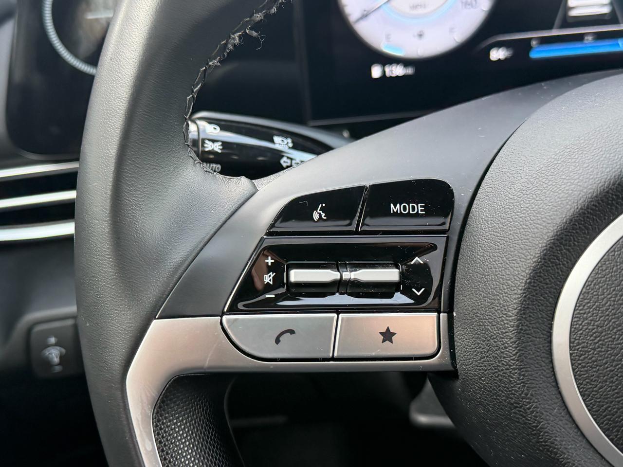 Hyundai Elantra SEL Convenience IVT 2025