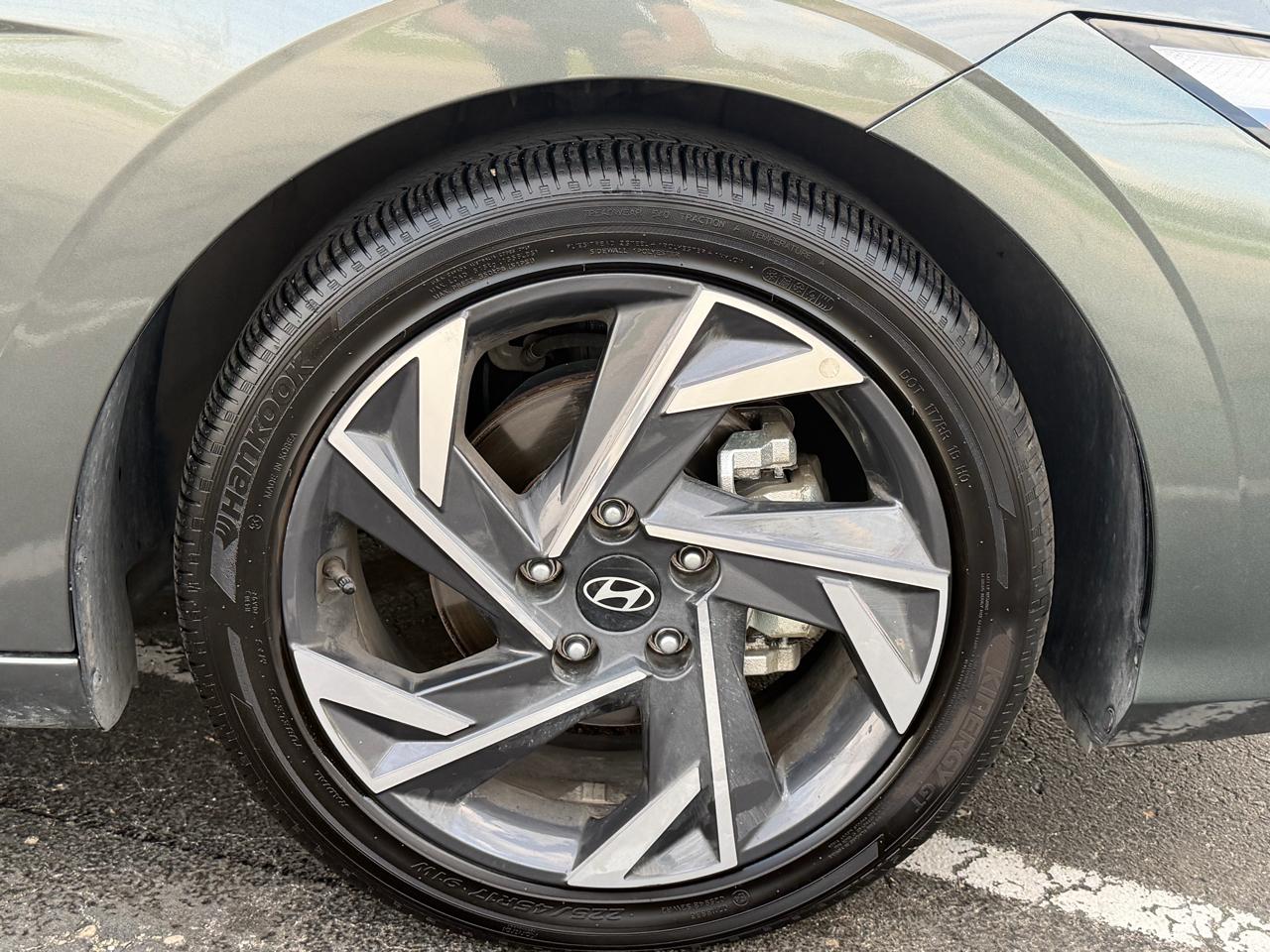 Hyundai Elantra SEL Convenience IVT 2025