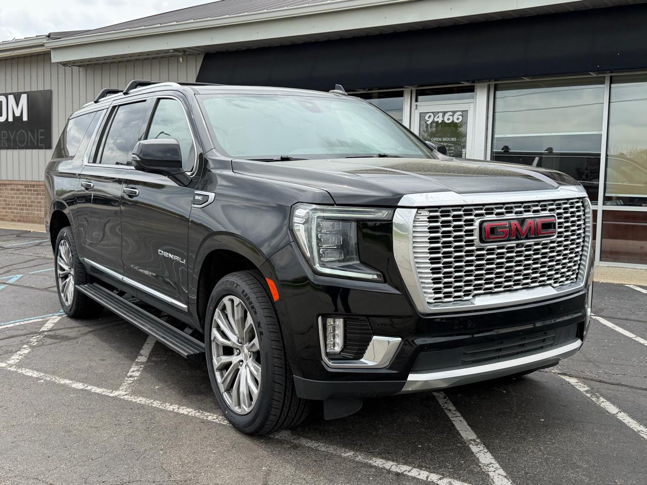 GMC Yukon XL 4WD 4dr Denali 2021