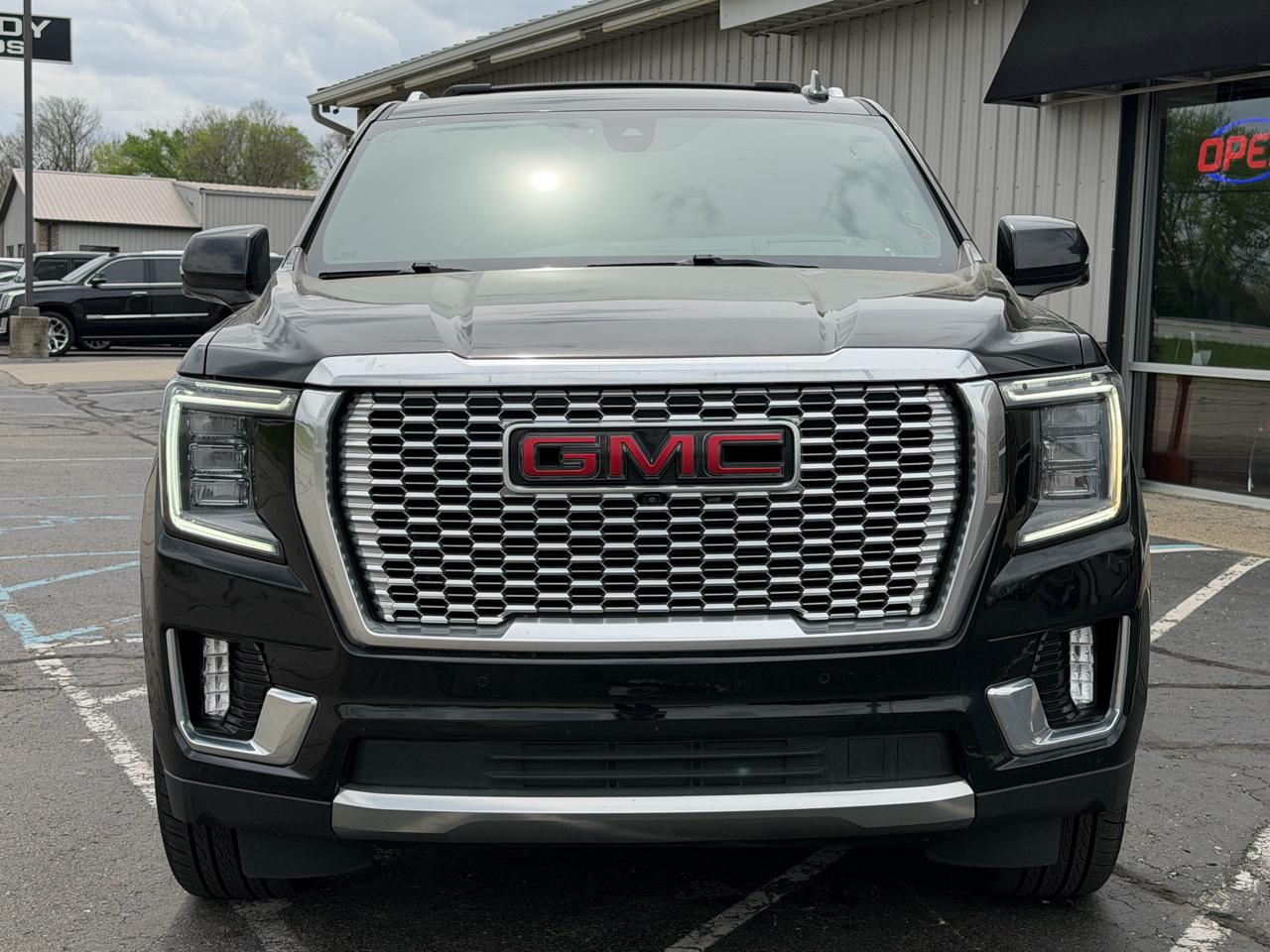GMC Yukon XL 4WD 4dr Denali 2021