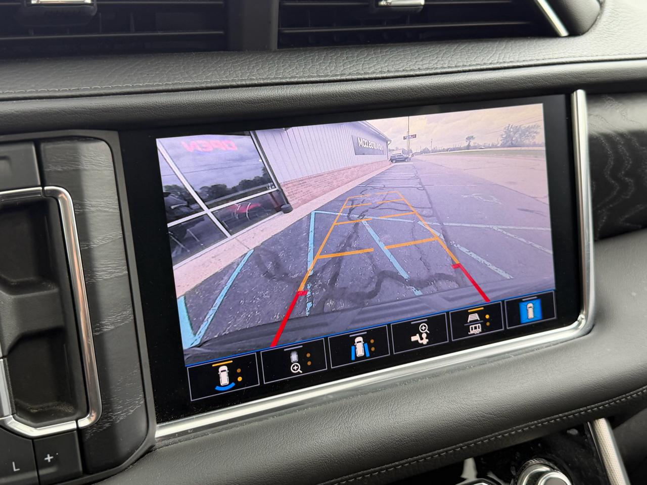 GMC Yukon XL 4WD 4dr Denali 2021