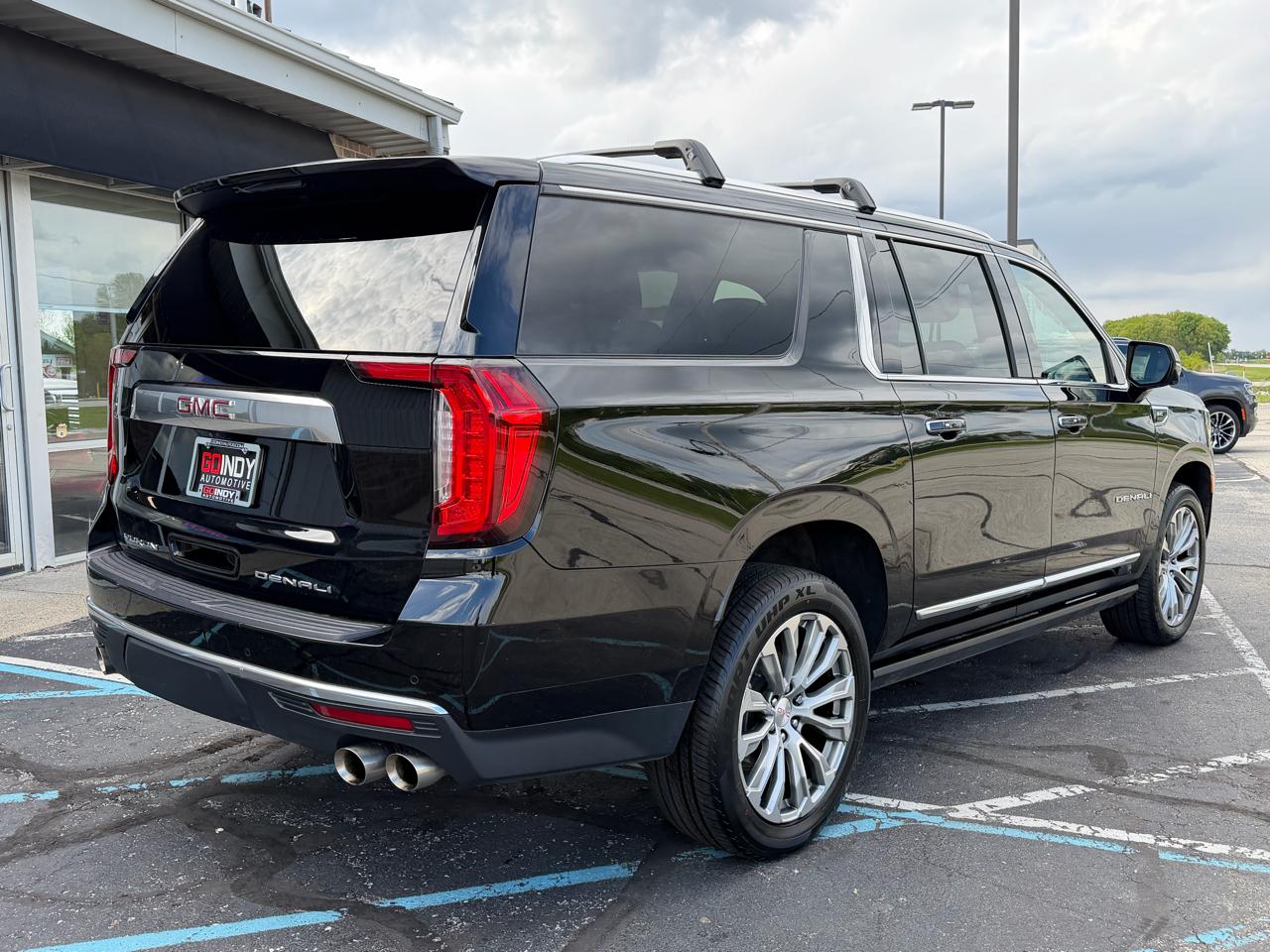 GMC Yukon XL 4WD 4dr Denali 2021