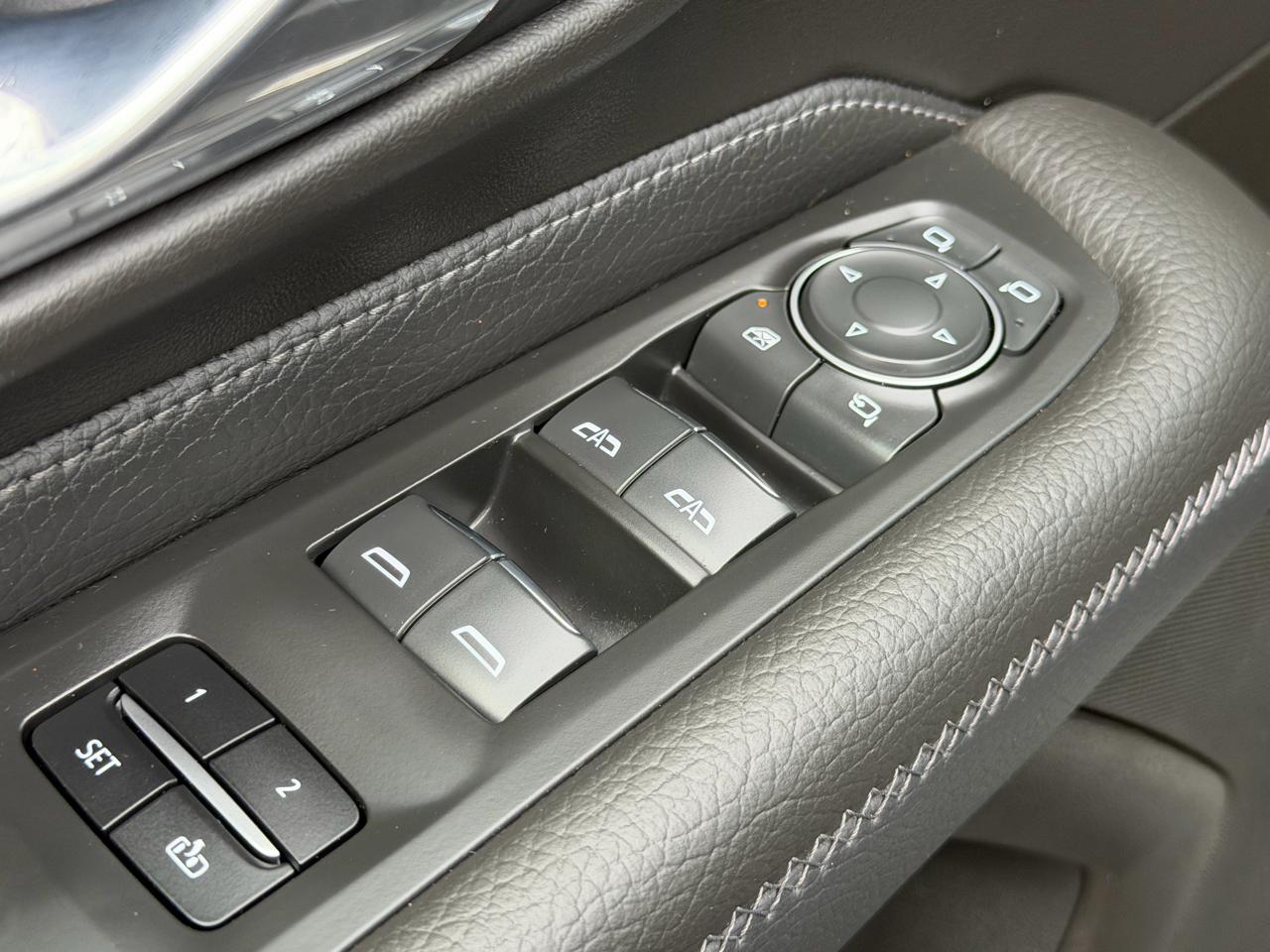GMC Yukon XL 4WD 4dr Denali 2021
