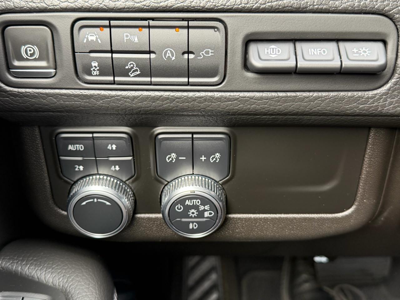 GMC Yukon XL 4WD 4dr Denali 2021