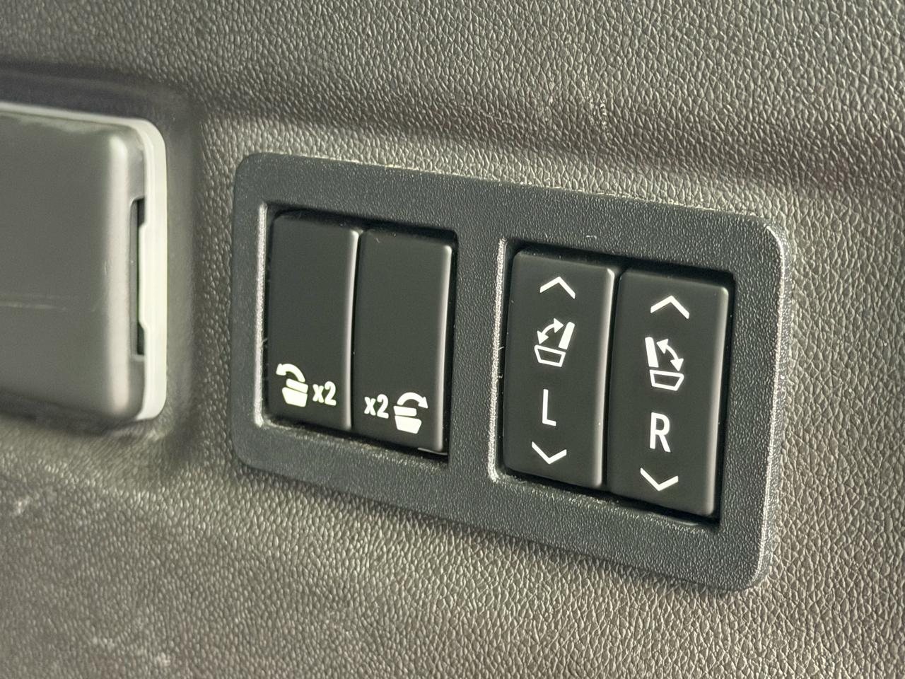 GMC Yukon XL 4WD 4dr Denali 2021