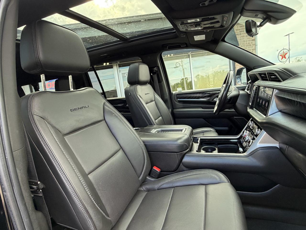 GMC Yukon XL 4WD 4dr Denali 2021