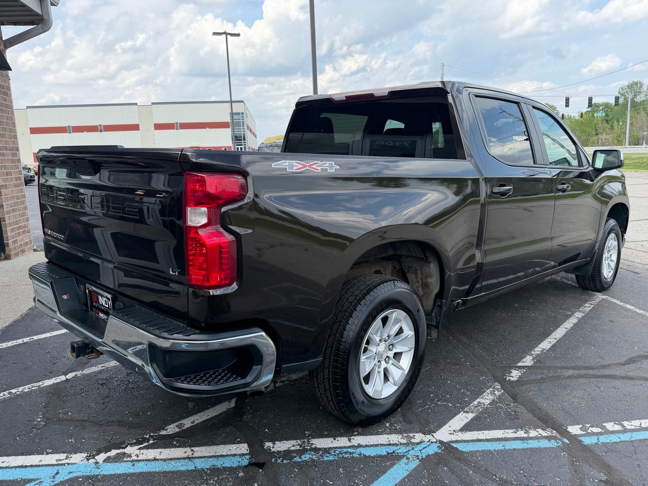 Chevrolet Silverado 1500 4WD Crew Cab 147" LT 2020