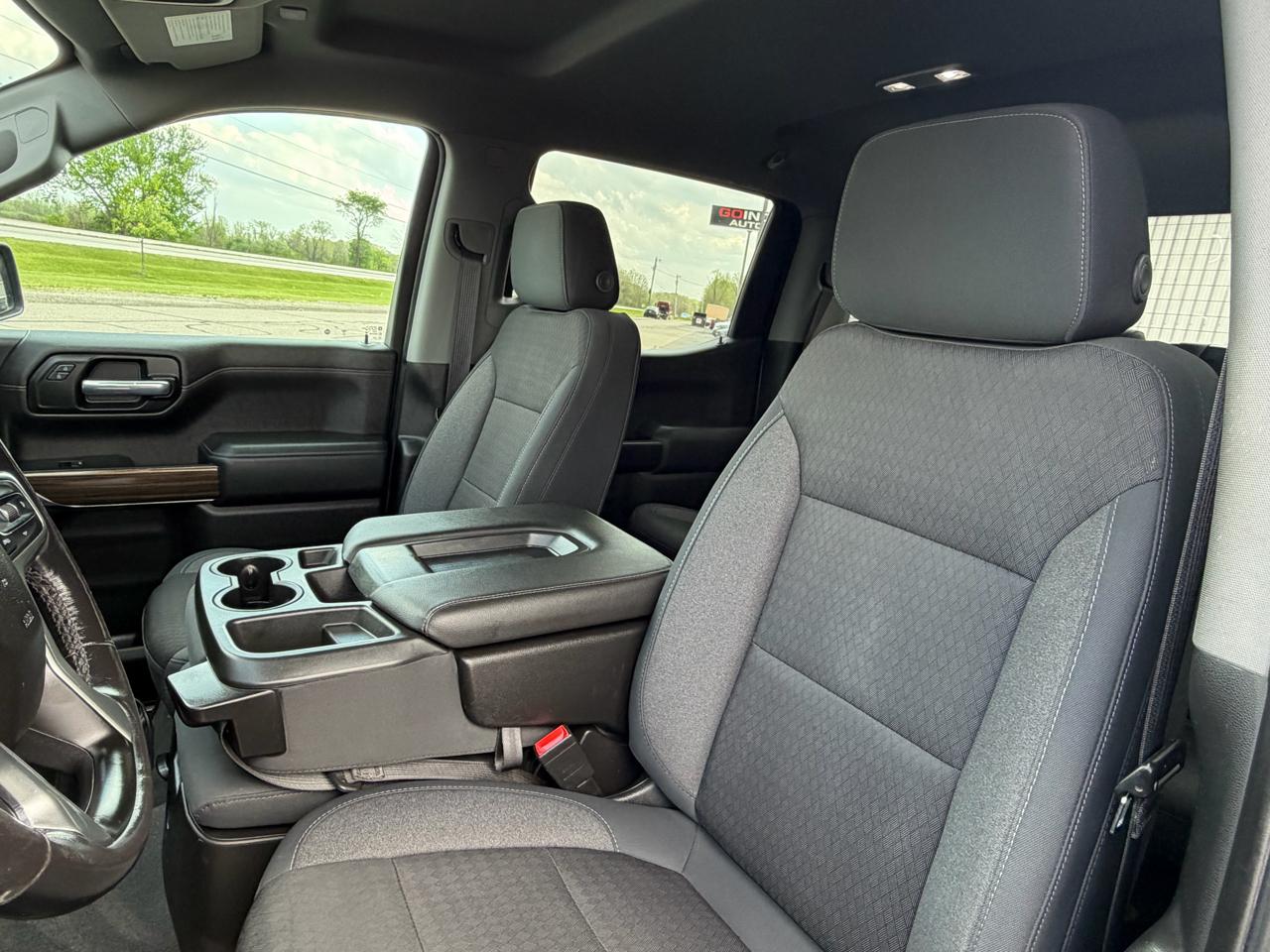 Chevrolet Silverado 1500 4WD Crew Cab 147" LT 2020