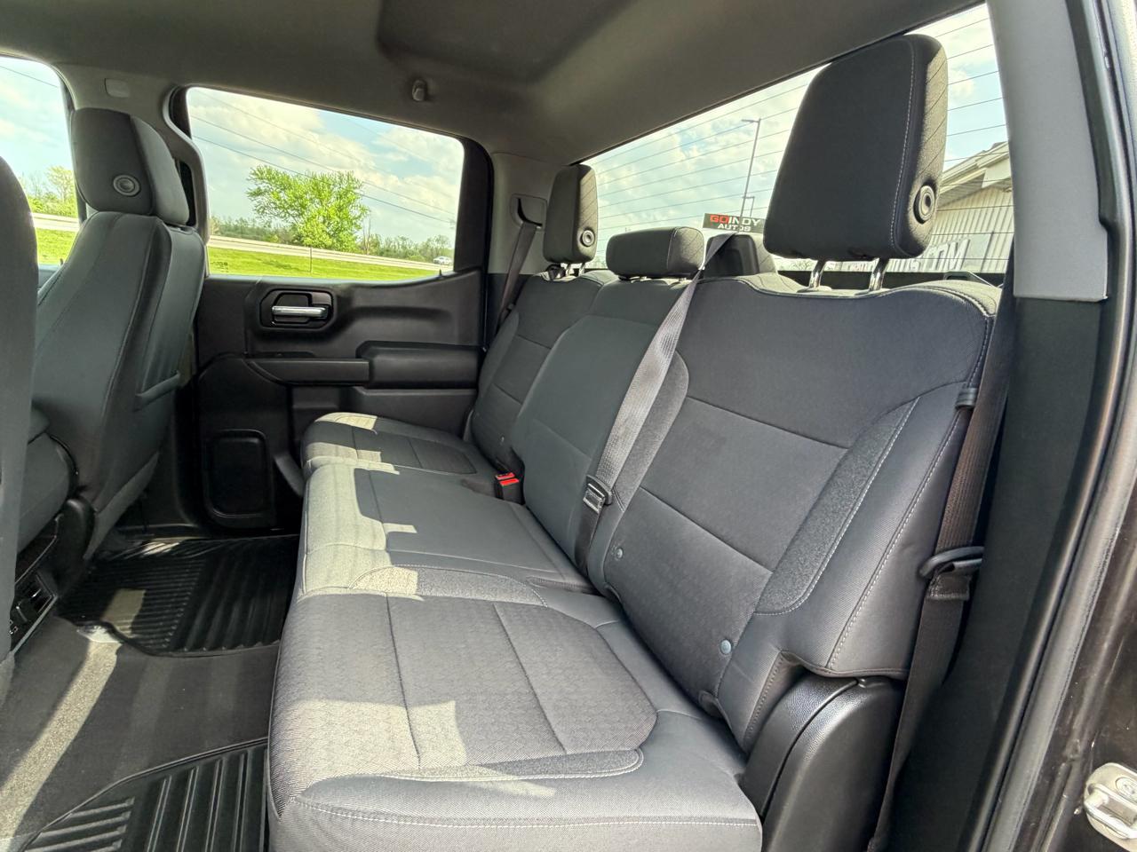 Chevrolet Silverado 1500 4WD Crew Cab 147" LT 2020