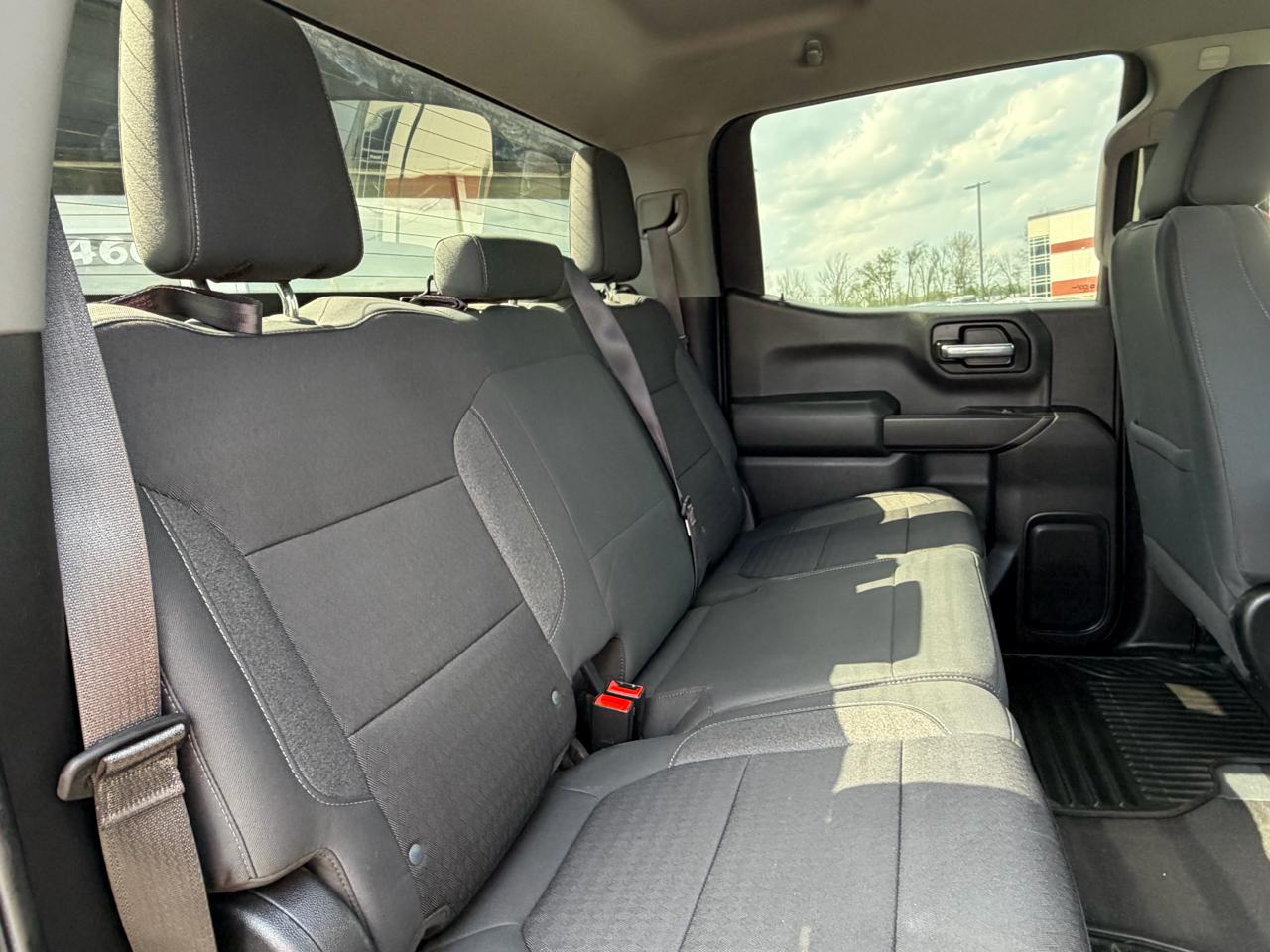 Chevrolet Silverado 1500 4WD Crew Cab 147" LT 2020