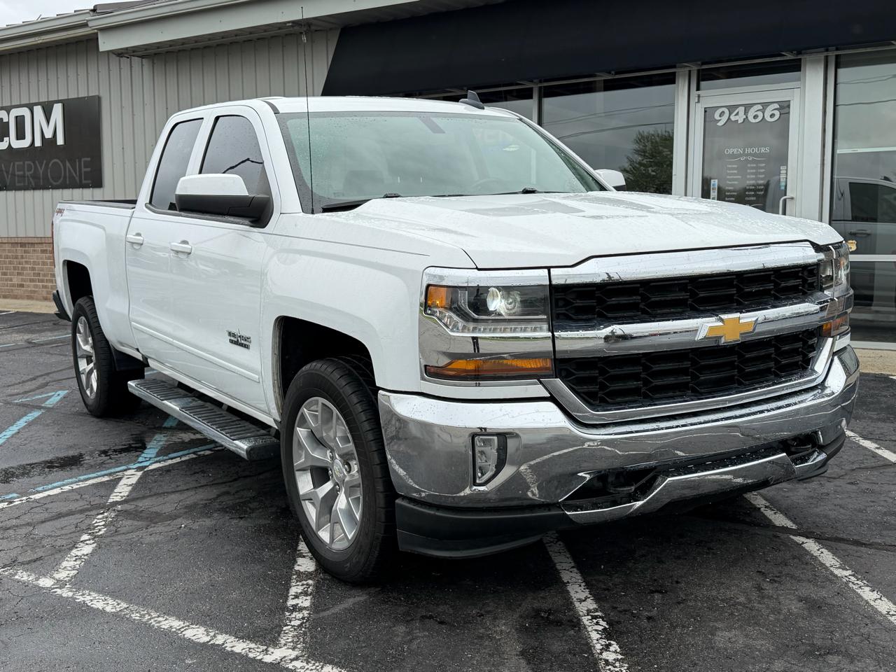 Chevrolet Silverado 1500 4WD Double Cab 143.5" LT w/1LT 2017