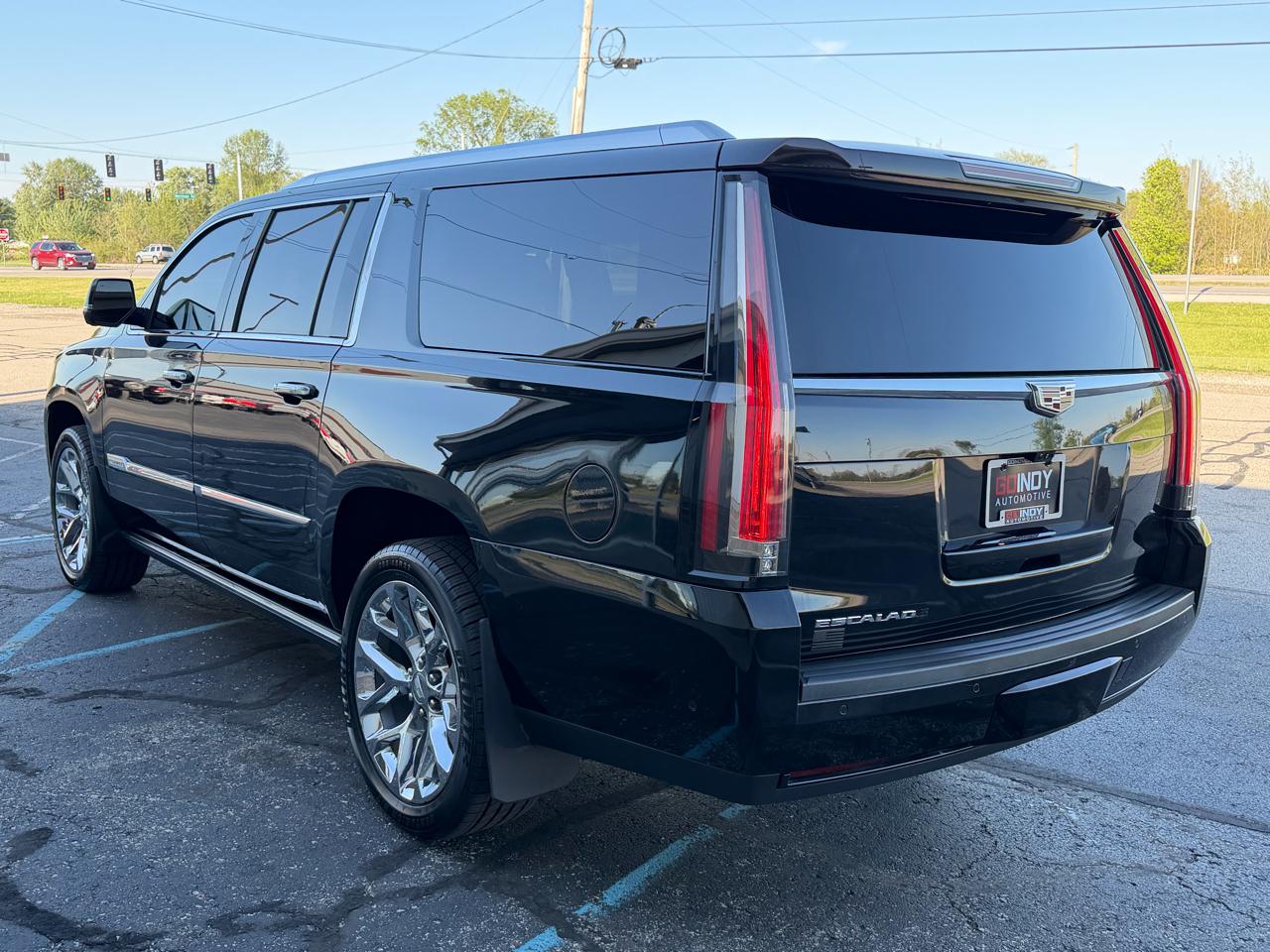 Cadillac Escalade ESV 4WD 4dr Platinum 2017
