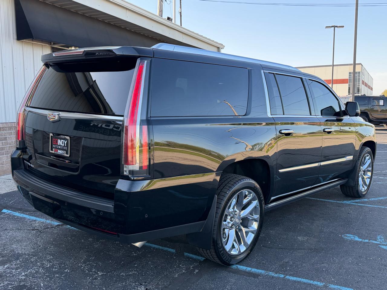 Cadillac Escalade ESV 4WD 4dr Platinum 2017