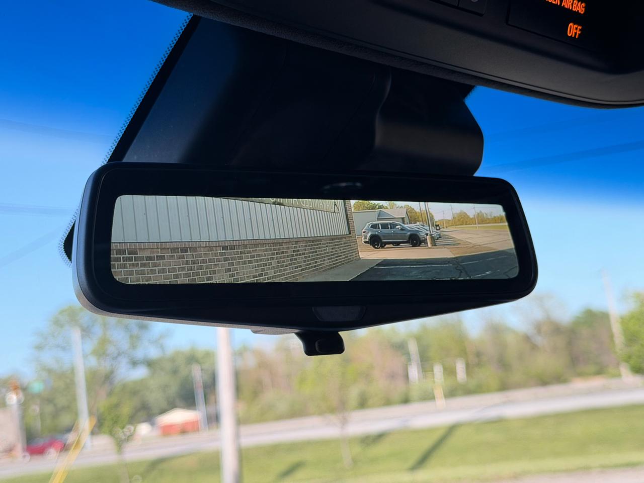 Cadillac Escalade ESV 4WD 4dr Platinum 2017