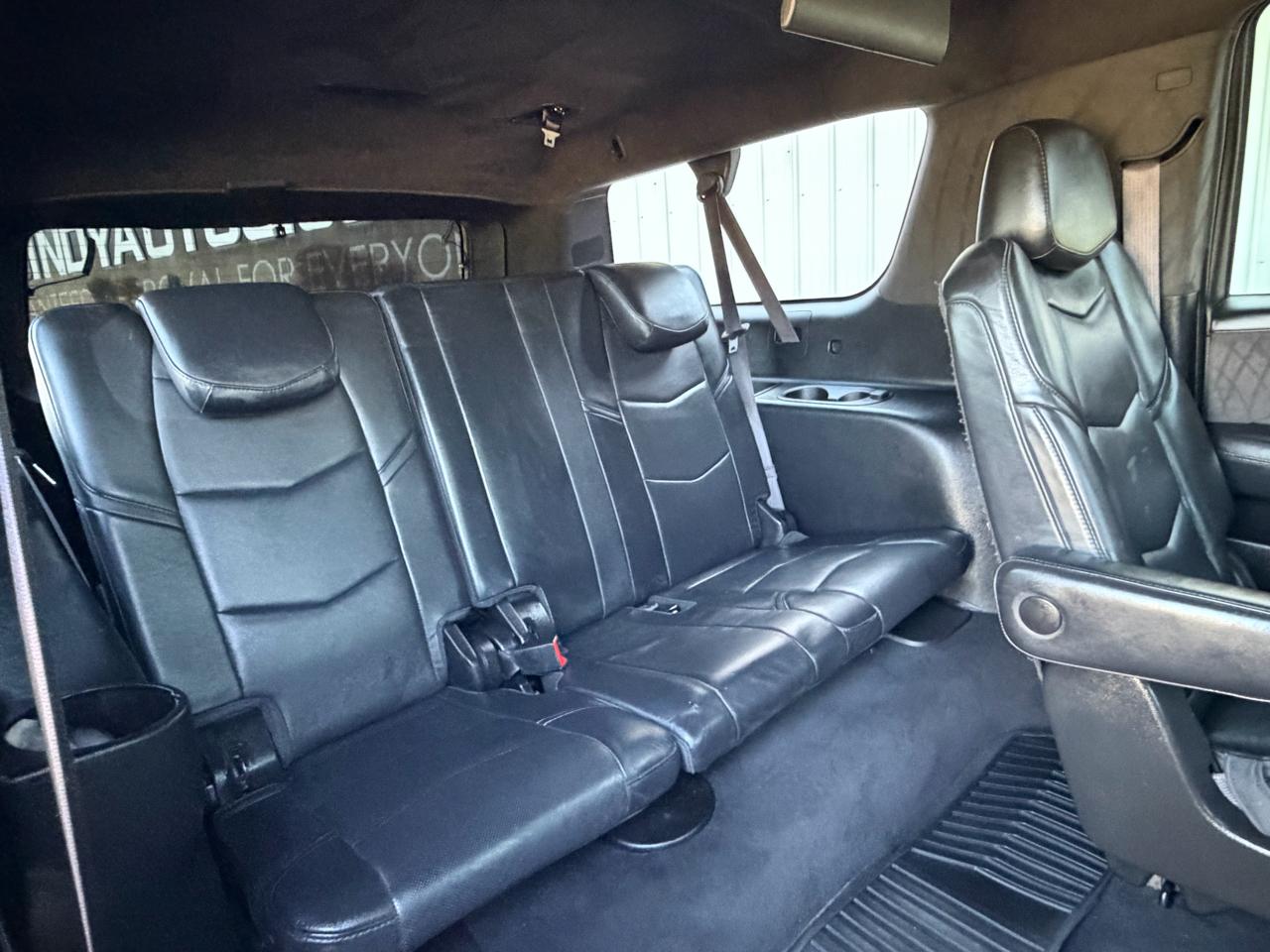 Cadillac Escalade ESV 4WD 4dr Platinum 2017