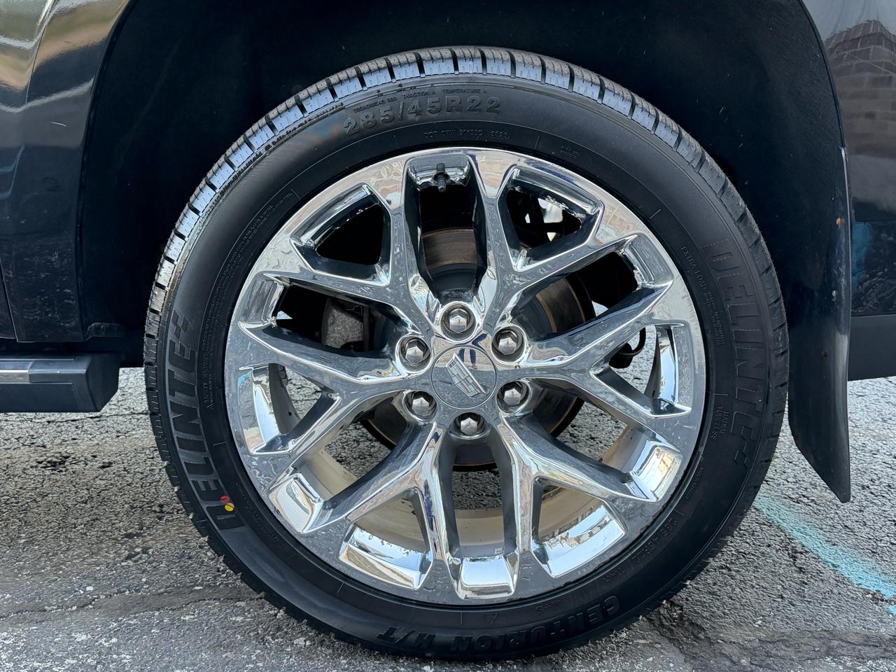 Cadillac Escalade ESV 4WD 4dr Platinum 2017