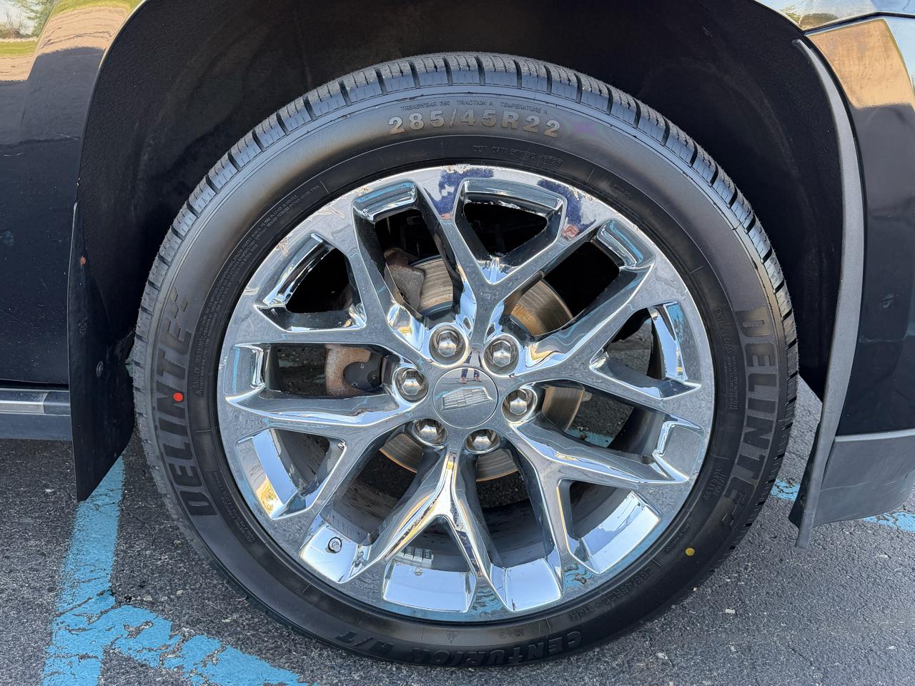 Cadillac Escalade ESV 4WD 4dr Platinum 2017