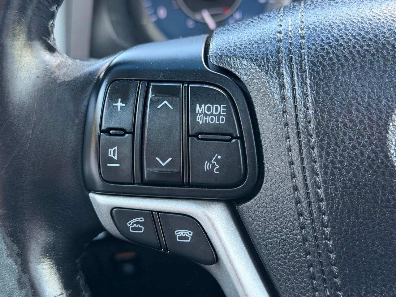 Toyota Sienna Limited Premium AWD 7-Passenger (Natl) 2017