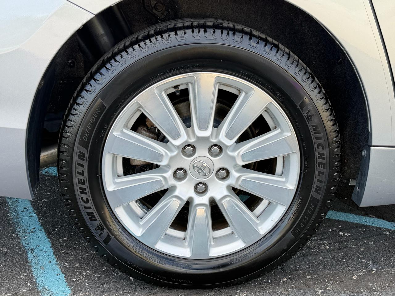 Toyota Sienna Limited Premium AWD 7-Passenger (Natl) 2017