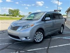 2017 Toyota Sienna 